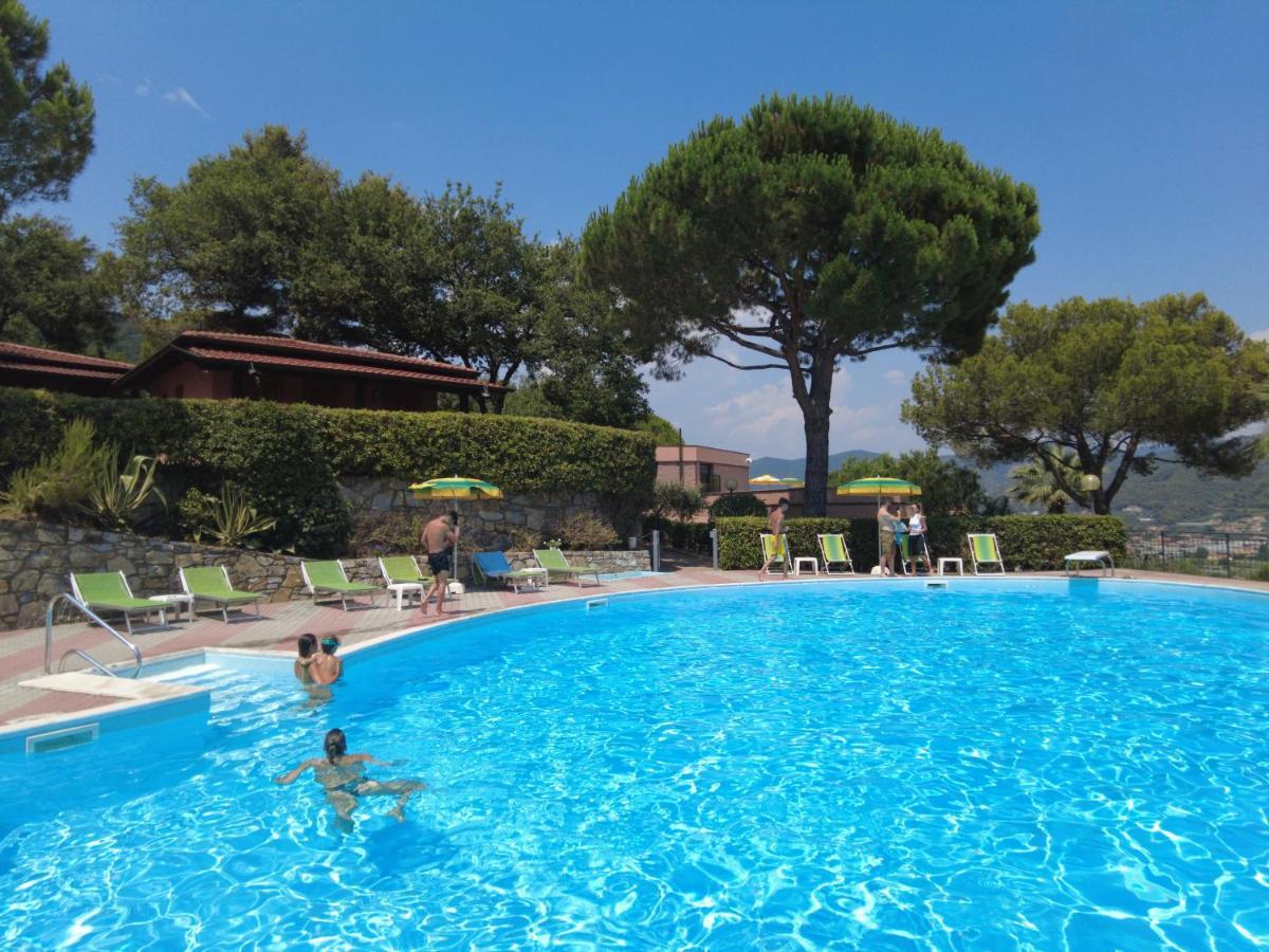 Villaggio Colombo Nuova Gestione Marina dʼMarina dʼAndora Dış mekan fotoğraf